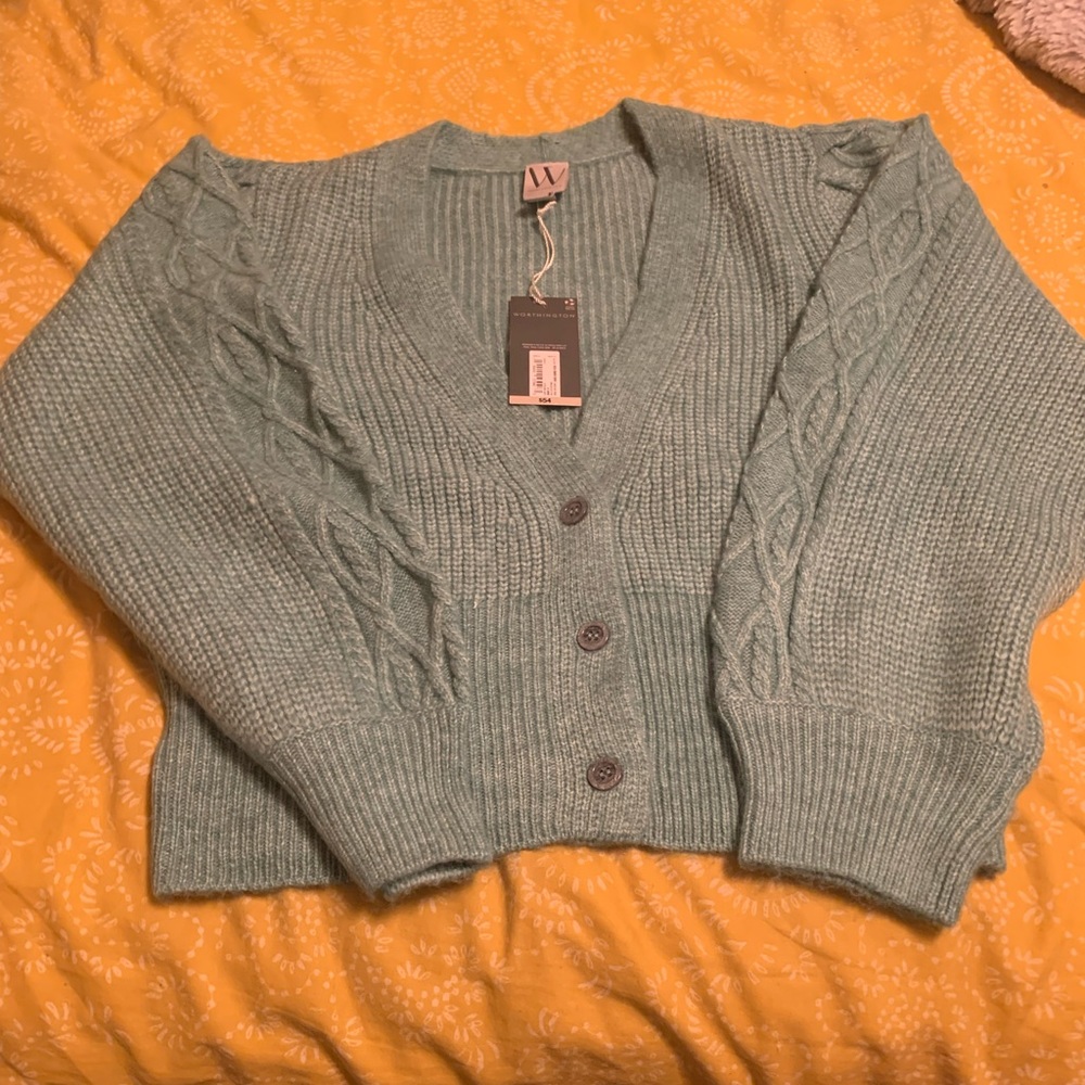 NWT soft cardigan